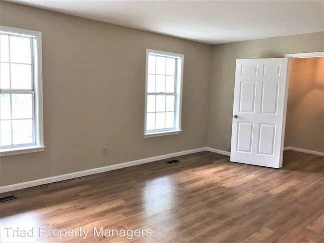 Building Photo - 3 br, 2 bath House - 5112 North Oaks Drive