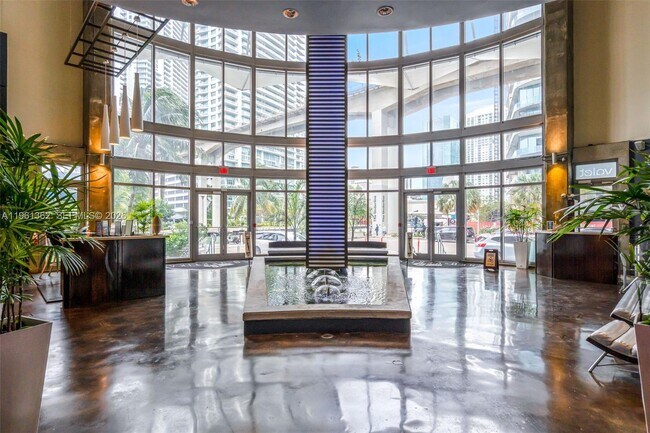 Foto del edificio - 690 SW 1st Ct