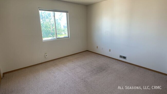 Foto del edificio - 6632 Proud Eagle Court