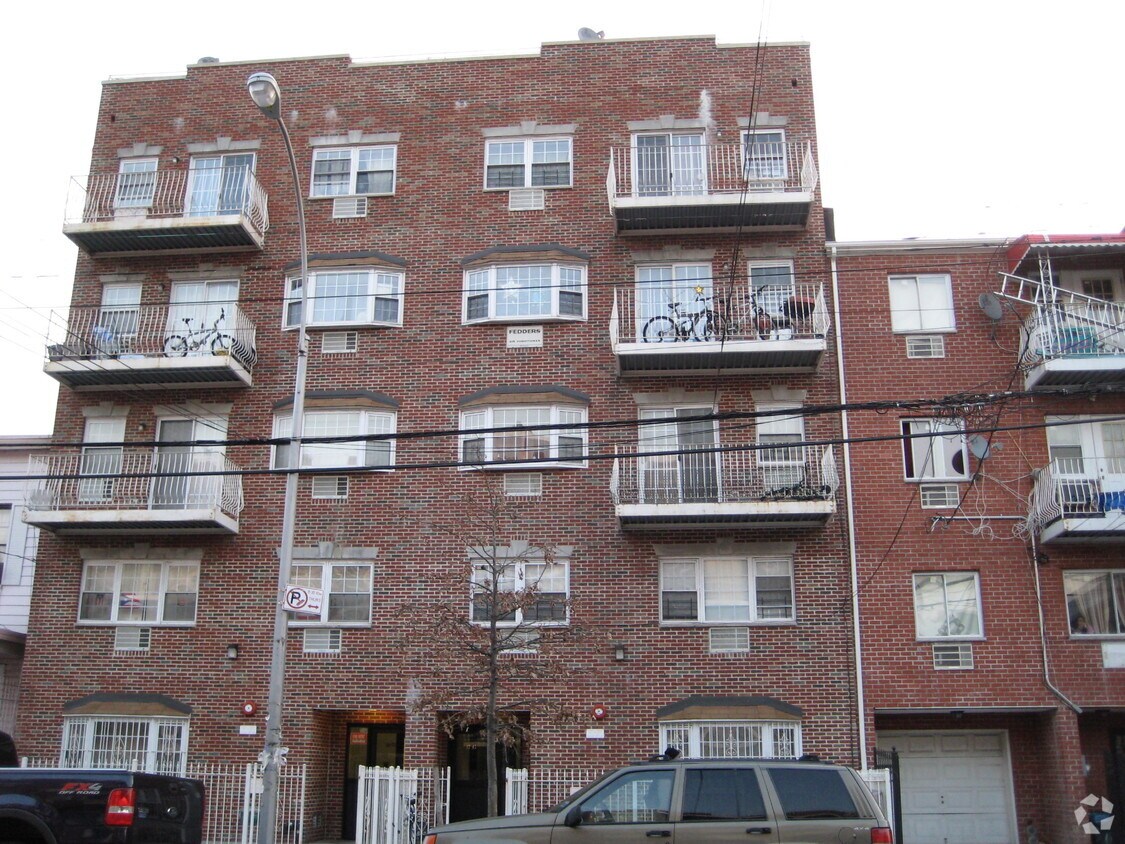 Primary Photo - 37-45 108th St