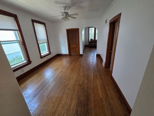Foto del edificio - 238 Des Plaines Ave