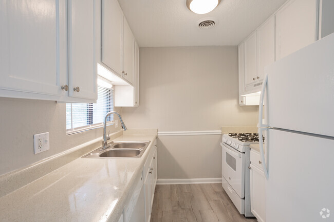 Interior Photo - Creekside Apartments