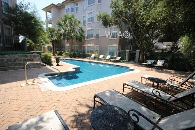 Building Photo - 2 bedroom in SAN ANTONIO TX 78209