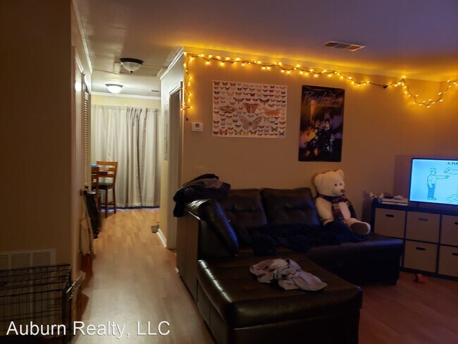 Foto del edificio - Studio, 1 bath House - 1064C Stonegate Drive