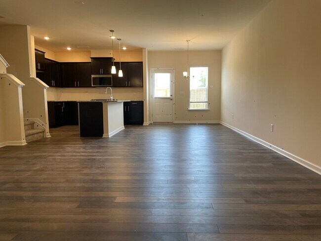 Building Photo - 604 Colby Pl