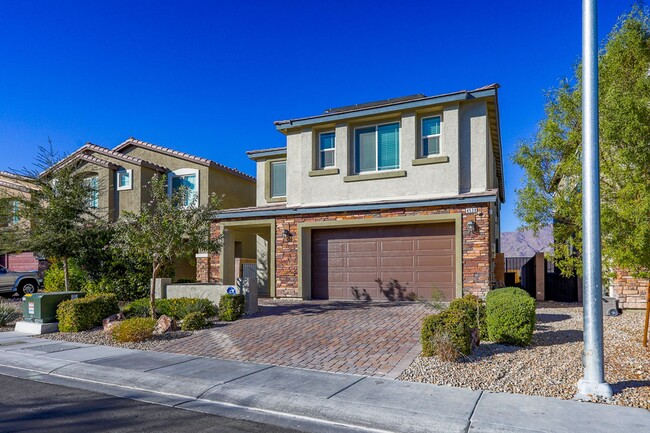 Foto del edificio - Beautiful North Las Vegas Pool Home With 1...