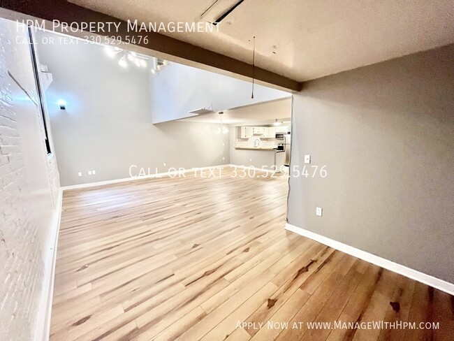 Building Photo - Two-Bedroom Apartment for Rent