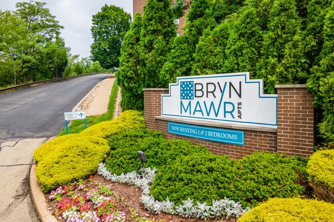 Building Photo - Bryn Mawr