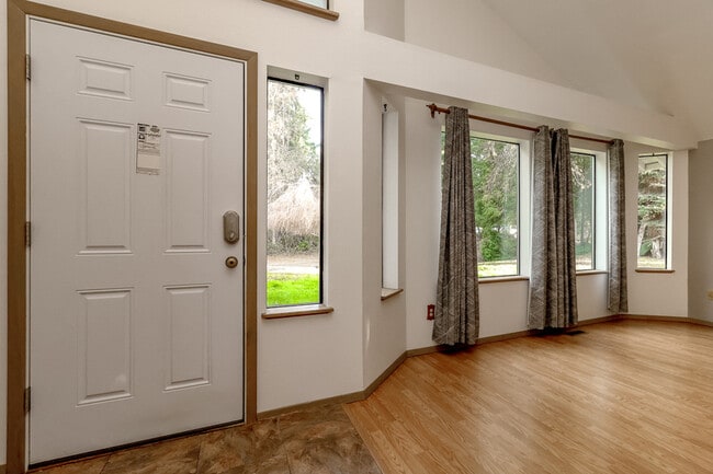 Building Photo - 3223 S 372nd St