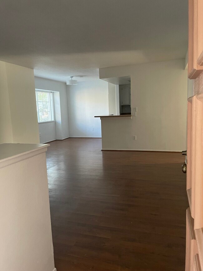 Pergo floors - 4201 Las Virgenes Rd