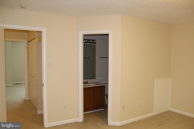 Building Photo - 4880 Dorsey Hall Dr