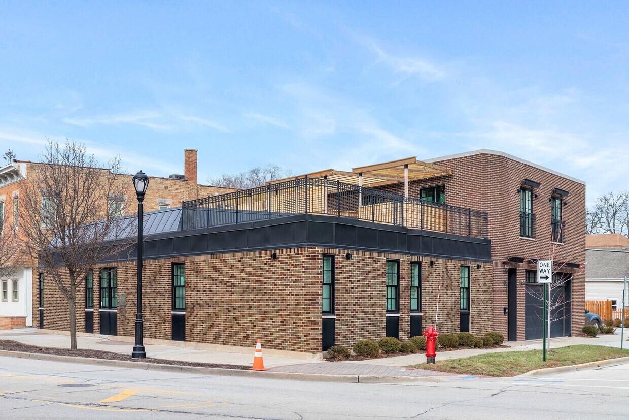 8500 Ave Unit 2A, Morton Grove, IL 60053 Condo for Rent in