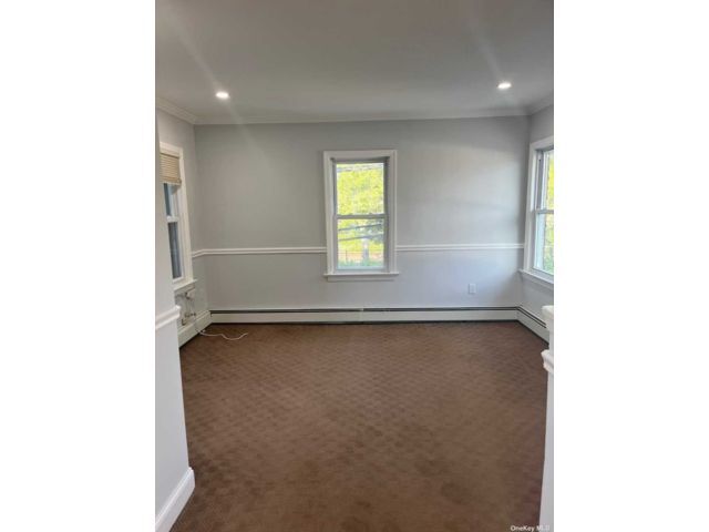 Building Photo - 284 Rocklyn Ave
