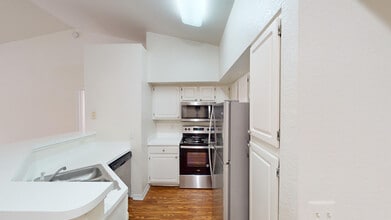 Interior Photo - Ashton at Waterford Lakes