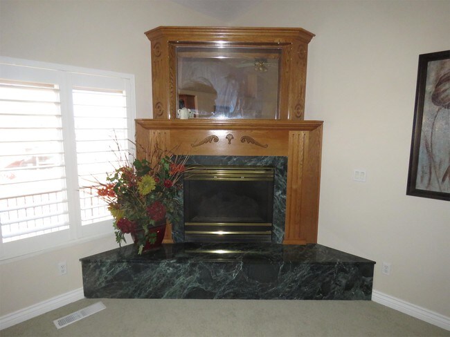 Building Photo - 482 Quail Ridge Dr