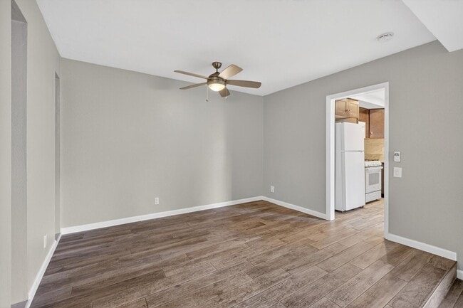 Building Photo - Large One Bedroom For Rent - Huntington Beach