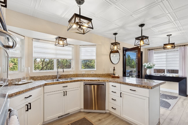 Building Photo - 6911 47th St Ct W