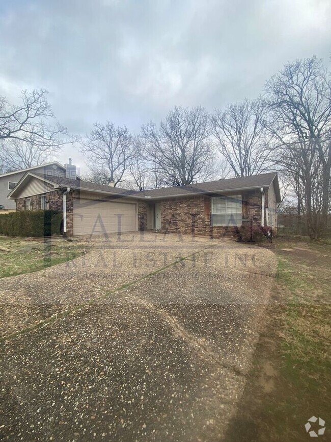 Building Photo - 1721 Okmulgee Ct