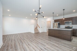 Building Photo - 15 High Street Residences