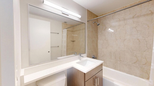 Interior Photo - 10 Hanover Square