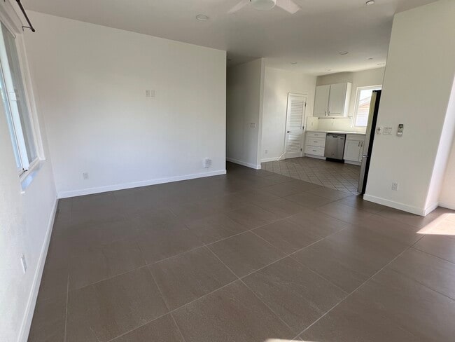 Building Photo - 1739 Lanakila Ave