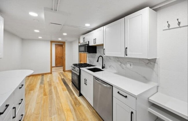 Building Photo - 5012 W 36th Ave