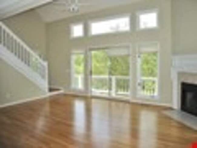 Building Photo - Emerald Isle Gated Community