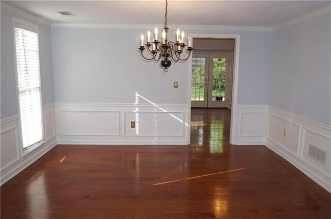 Building Photo - 4763 Netherstone Ct NE