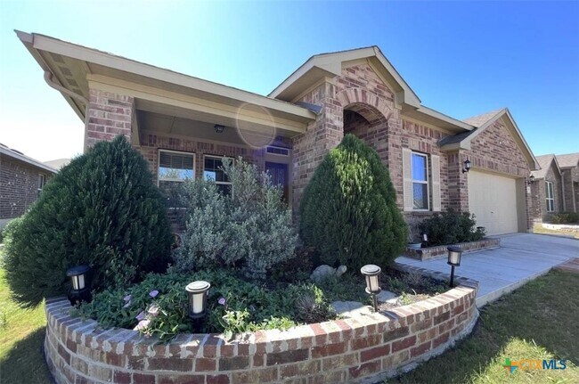 Building Photo - 2738 Ridge Heights