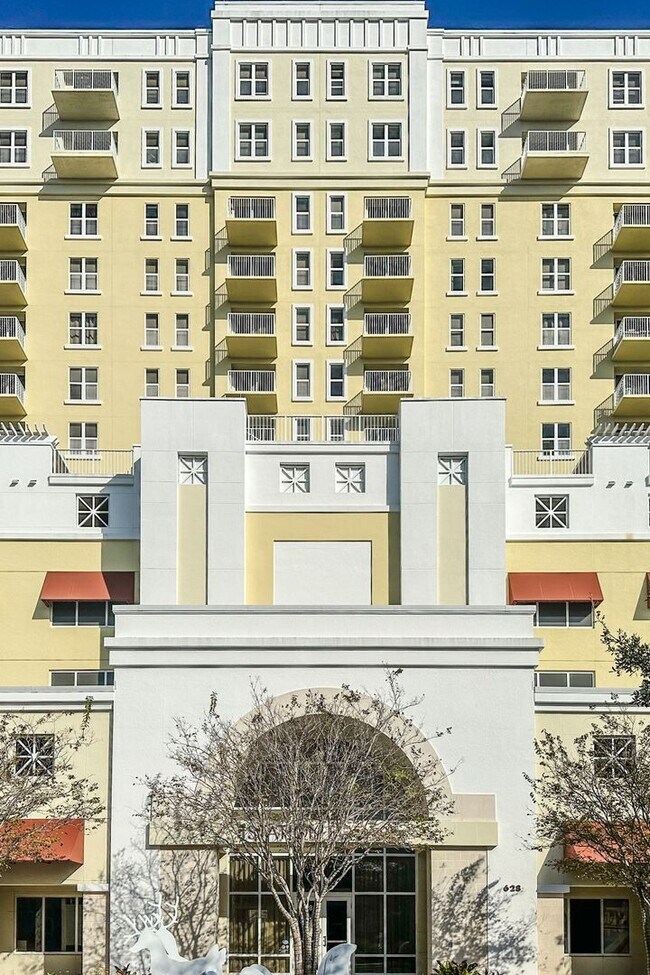 Building Photo - Downtown Clearwater Condo, 3br/2ba, Availa...