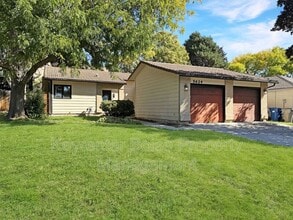 Building Photo - 5624 Drawbridge Dr