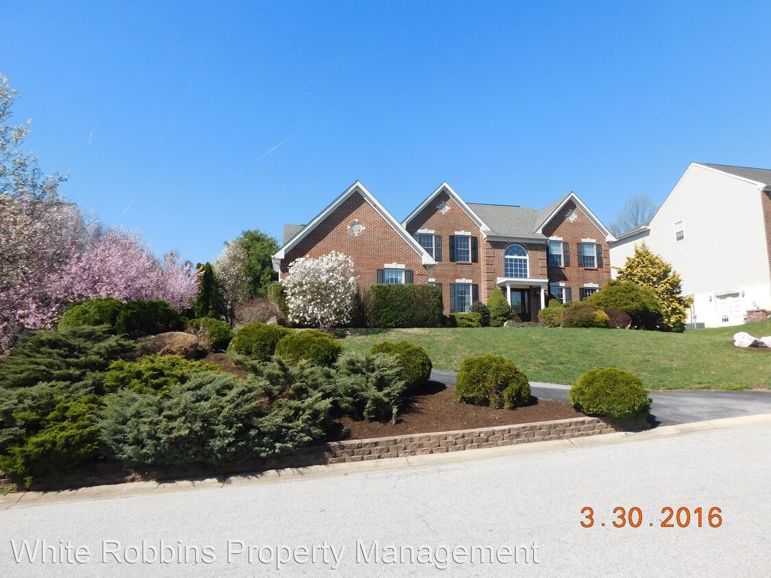 Primary Photo - 4 br, 3.5 bath House - 4 Wyndom Circle