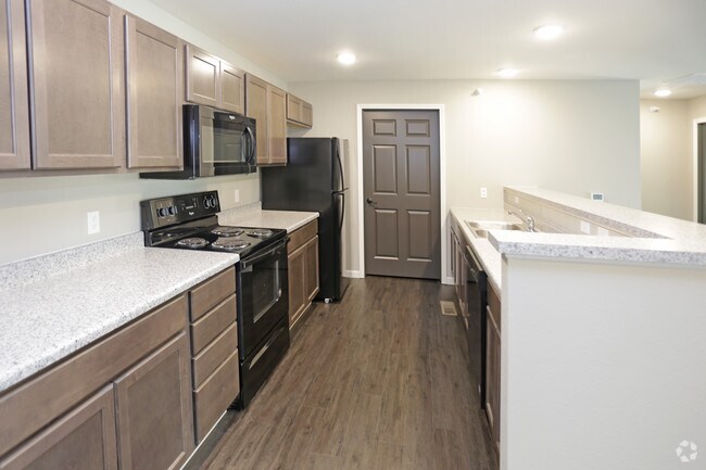 3HAB, 2BA - 1,885 ft² - Huntington Village Apartments