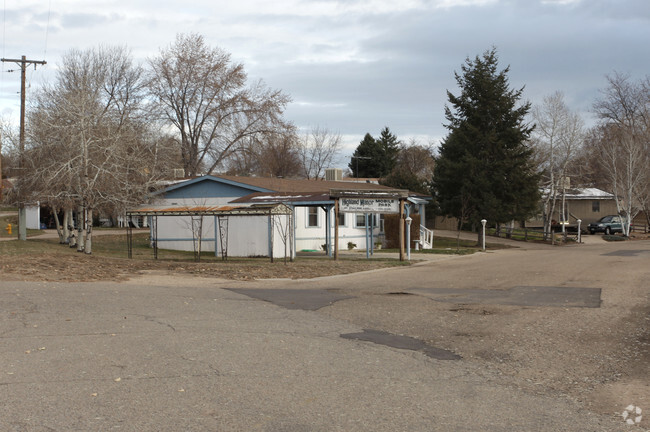 Highland Manor Mobile Home Park Apartments - Fort Collins, CO ...