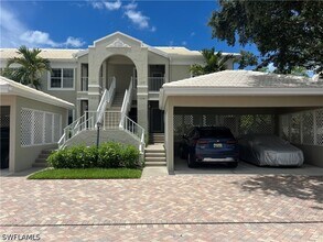 Building Photo - 5897 Chanteclair Dr