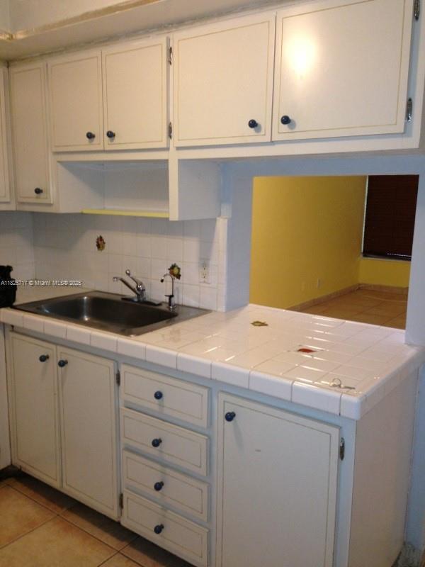 Foto del edificio - 1460 NE 169th St