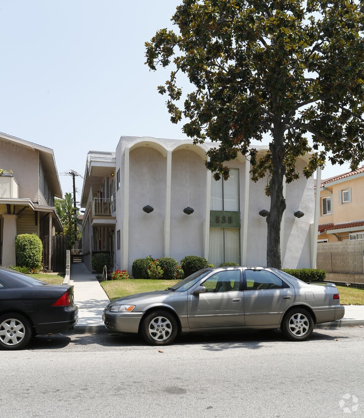 Building Photo - MA - 538 North Maryland Avenue
