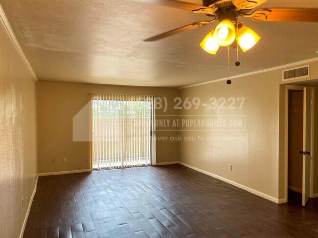 Foto del edificio - 8527 Hearth Dr