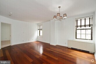 Building Photo - 219-29 S 18th St