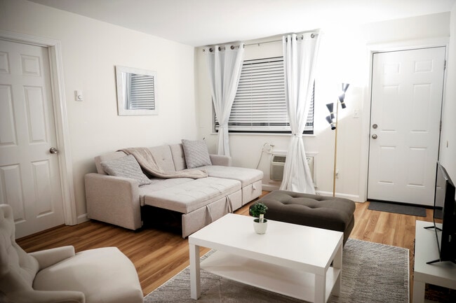 Building Photo - 7 Arizona Ter