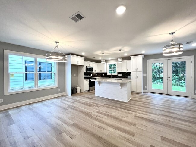 Building Photo - For Lease - 3 Bed, 2.5 Bath, 1515sqft Townhome, Lebanon, TN