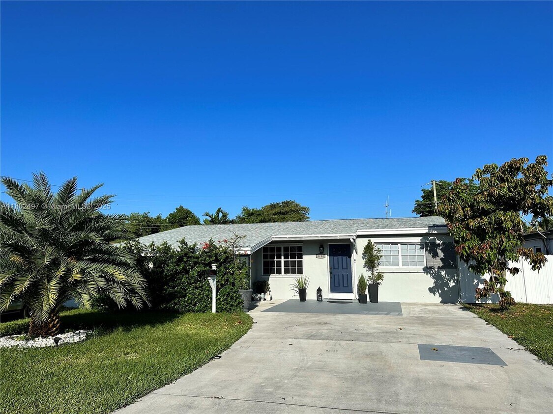 Foto principal - 3240 SW 66th Terrace