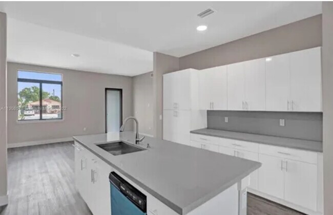Foto del edificio - 432 E 16th St