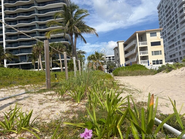 Building Photo - 1009 N Ocean Blvd