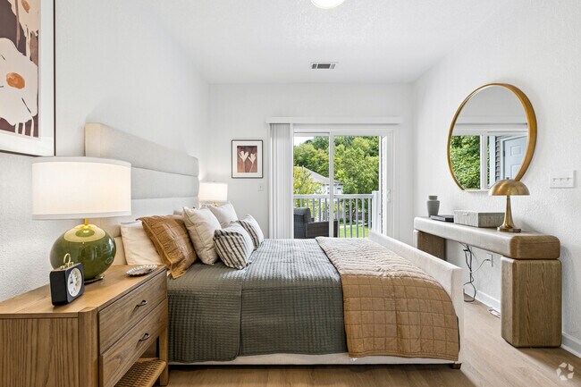 Adams 1BR, 1BA - 684SF - Dormitorio - Arrive Danbury