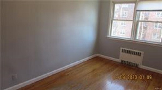 Building Photo - 82 Laurel Pl