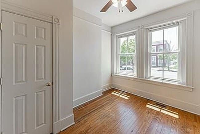 Building Photo - 1822 W Cary St