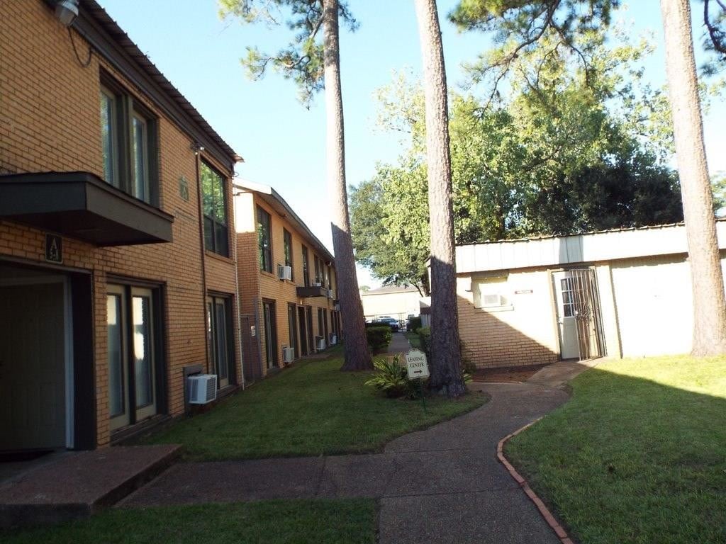 3629 N MacGregor Way, Houston, TX 77004 Townhome Rentals in Houston