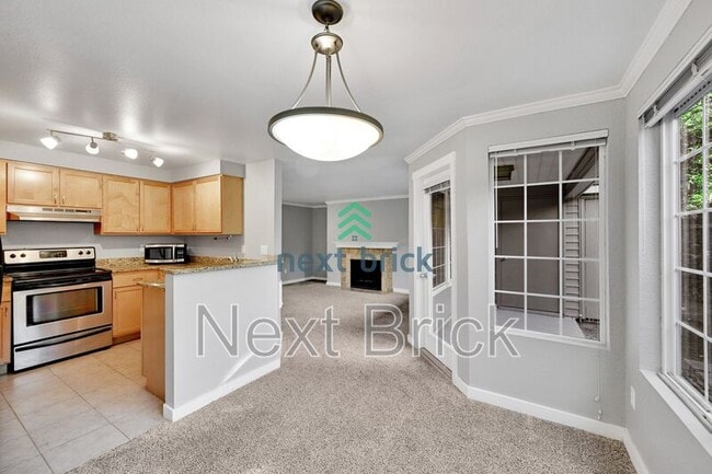 Building Photo - 10015 NE 120th Ln