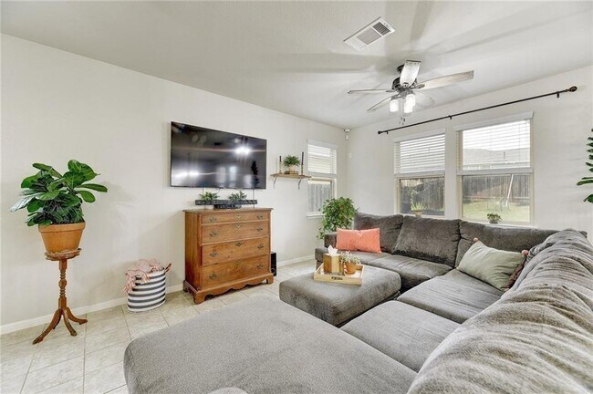 Foto del edificio - 238 Eagle Brook Ln